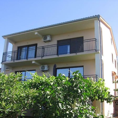 Apartman Valentic Apartment ยาดราโนโว ภายนอก รูปภาพ